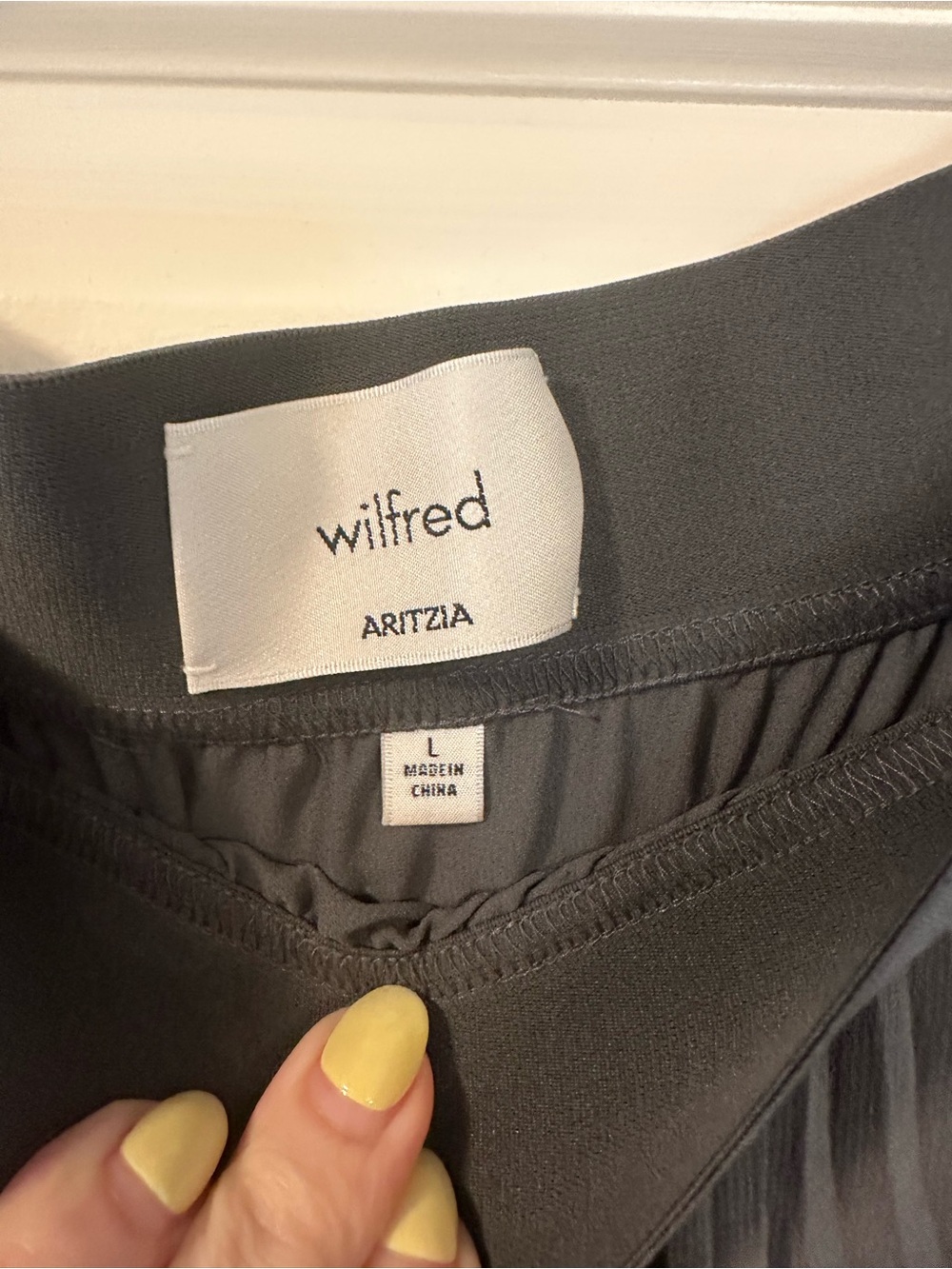 Aritzia Wilfred Twirl Pleated Skirt - Gray Size L - Picture 3 of 4